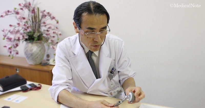 膝の人工関節手術と経過 術後のリハビリや入院期間はどの程度か