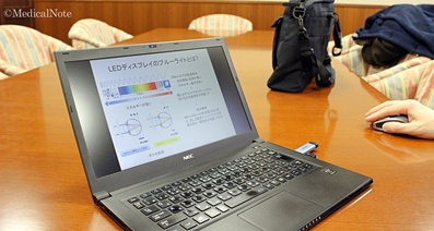 片頭痛はブルーライトの影響か。 LED照明がもたらす健康被害