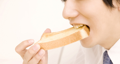痛風治療における食事のポイントー痛風の方が摂りたい食べ物・避けたい食べ物は?