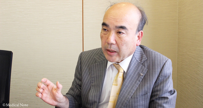 日本の喫煙状況と年間の死亡数-職場の喫煙所が新たな喫煙者を生むことも