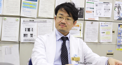 人工関節周囲感染(PJI)の原因と症状、治療法-術後の痛みや発熱に要注意