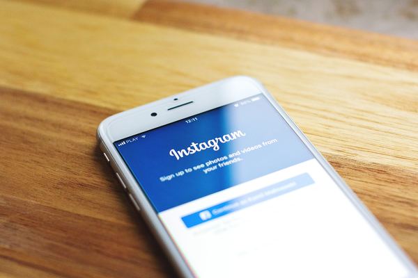インスタグラムのタグ付けとは?タグ付けのやり方やできない時の対処法も!のイメージ