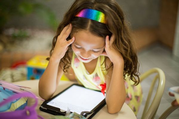 iPadでできることまとめ!iPadはiPhoneとできることが違う?仕事は?【2018年最新版】 のイメージ