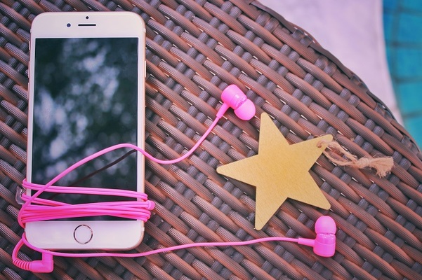 Spotifyで曲をダウンロード!オフライン再生機能の使い方を解説!のイメージ