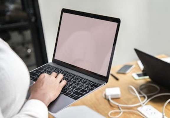 Slackのプロフィール設定方法!編集方法も解説!のイメージ