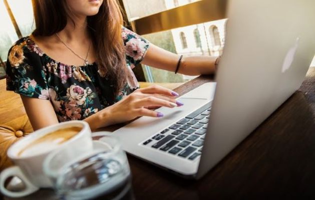【Outlook】不在時の自動応答が社外に送信されない?送信するには?のイメージ
