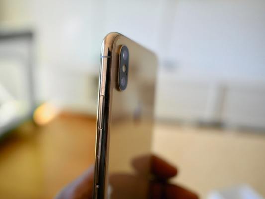 【iPhoneXS】バッテリーの残量(容量)を%で表示する方法!のイメージ