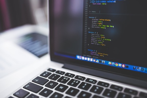 「VScode」が使いやすくなるおすすめ拡張機能8選!のイメージ