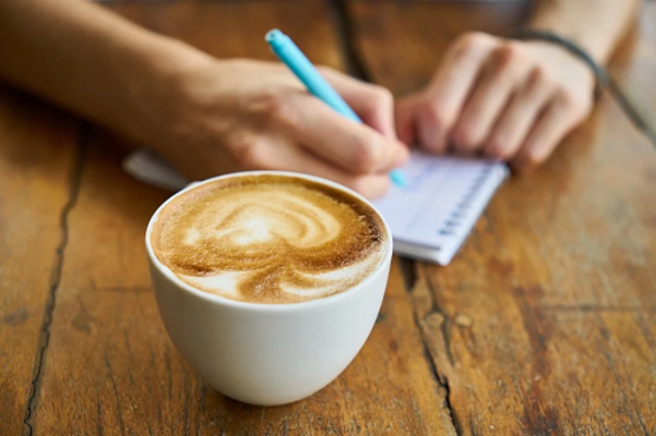 「Notepad 」アプリの使い方!レビューも紹介!のイメージ