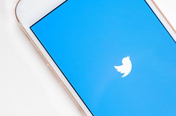 Twitterの「タイムライン」はどうなっている?表示/通知や順序など解説!のイメージ