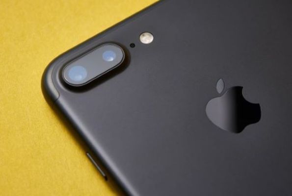【iPhone】特定アプリのモバイル通信(オン/オフ)設定方法!のイメージ
