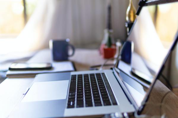 Windows10で「この操作を実行するアクセス許可が必要です」と表示される原因と対処法のイメージ