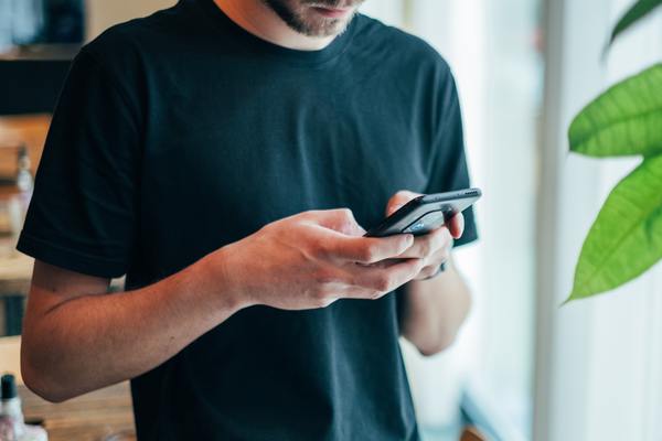 Google Play開発者サービスを削除(アンインストール)してしまった時の再インストール方法のイメージ