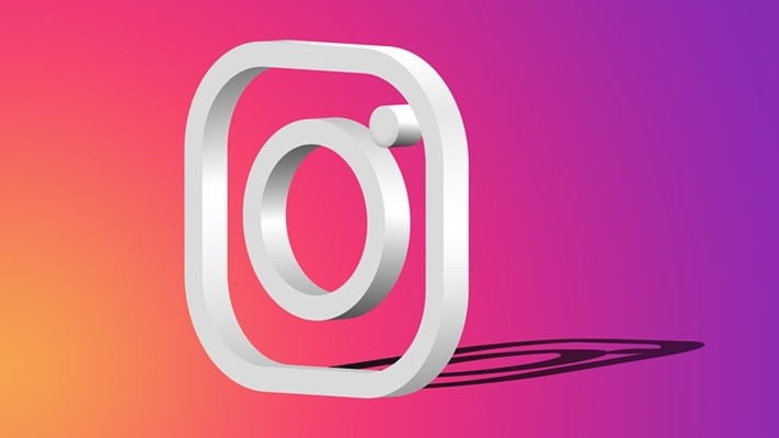 Instagramのストーリーの背景色を変更!白/黒の無地やおしゃれなグラデーション/半透明にする方法のイメージ