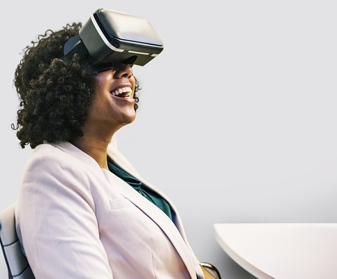 NetflixをVRで視聴する方法!VRにおすすめの作品と対応ゴーグルを紹介!のイメージ