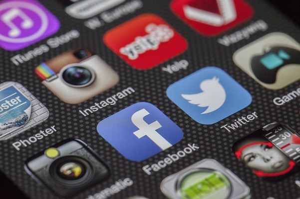 Facebookの通知オフができない?うざいプッシュ通知(お知らせ)を消す方法!のイメージ