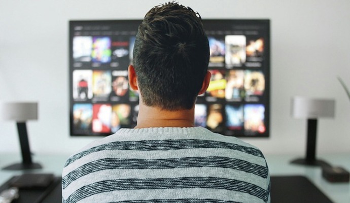 TVerをChromecast経由でテレビ画面で見る!未対応でもミラーリング!のイメージ