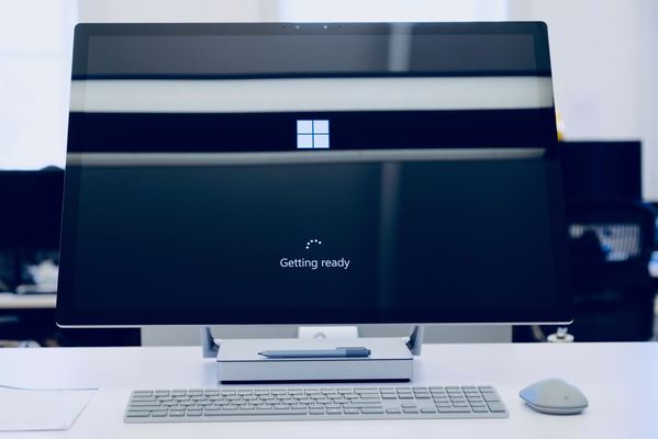 Windows10でブルースクリーンのエラーが頻発する原因と対処法を解説!のイメージ