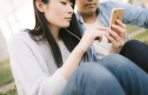 iPhone写真・動画のビックリマークが消えない!表示の消し方や対処法を解説!のイメージ