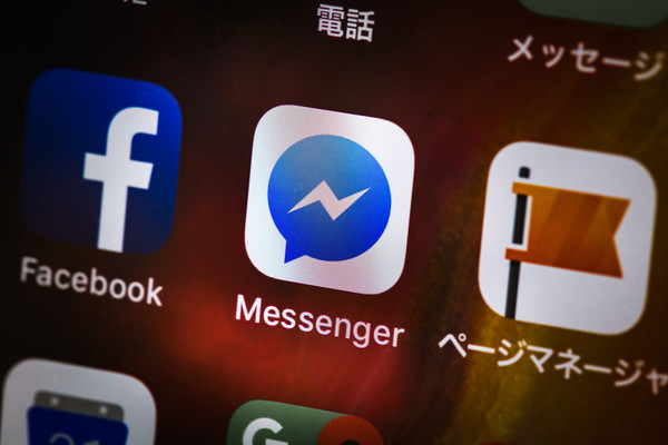 Facebookで友達解除せずに友達の投稿をフィードで非表示にする方法を解説! のイメージ