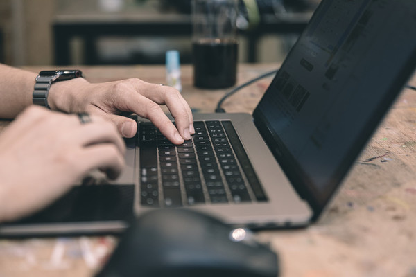 Office365「サブスクリプションの有効期限が切れています」の対処法を紹介!のイメージ