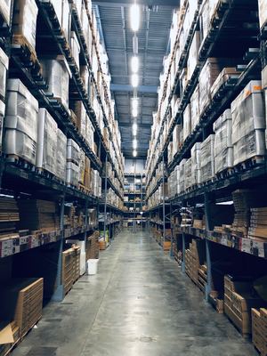 【Amazon】出荷準備中の意味は?準備中のままステータスが変わらない時の対処法!のイメージ