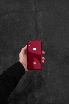 iPhone8とiPhoneXRを比較!違いや買うならどっちがおすすめかを解説!のイメージ