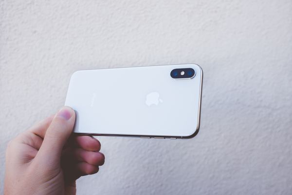 iPhone8のシルバーをレビュー!デザインや外観・性能を旧モデルと比較!のイメージ