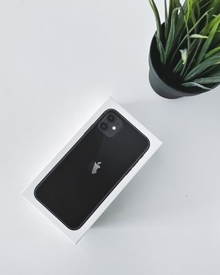 iPhone11の価格を比較!一括/実質支払い価格で最も安いキャリアはどれ?のイメージ
