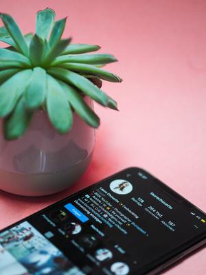 iPhoneのTrue Tone機能とは?ディスプレイの設定(オン/オフ)方法を解説!のイメージ