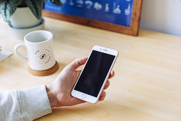 Androidスマホの「.thumbnails」フォルダとは?削除しても大丈夫か解説!のイメージ