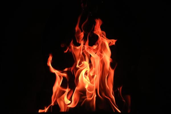 だーすけの現在は?オイルマッチ火事の配信やその後を調査!のイメージ