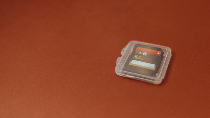 SD/microSDカードの書き込み禁止の解除方法とロックが解除できない原因を解説!のイメージ