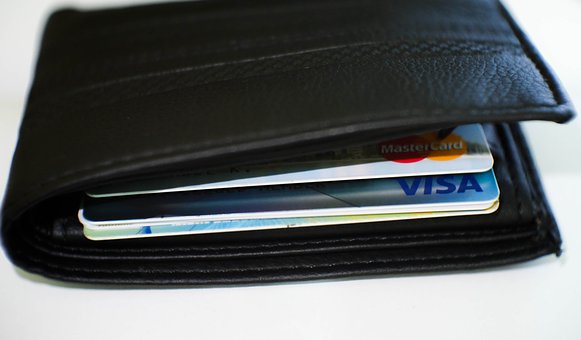 Visaデビットカードを比較!おすすめの一枚はどれ?使い方も解説!のイメージ