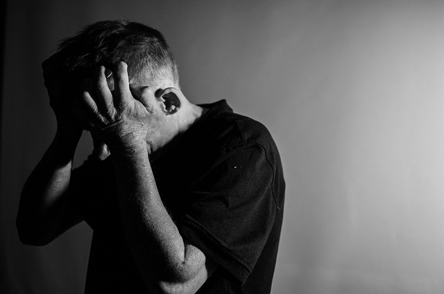 人格否定とは?正しい意味と人格否定になる言葉の例や特徴についてのイメージ