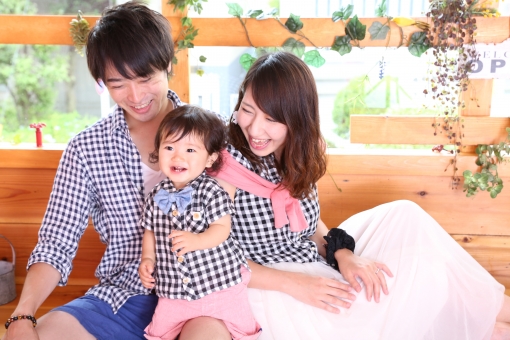 赤ちゃんに生命保険や学資保険は本当に必要?加入時期や種類なども紹介!のイメージ