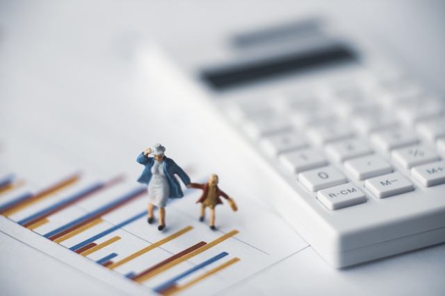 生活保護受給中でも貯金はできる?上限金額や隠した場合の罰則まで徹底調査!のイメージ