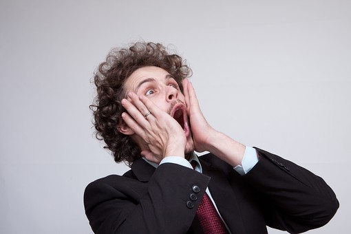 クレジットカードが使えない!利用停止の原因と対処法を解説!のイメージ