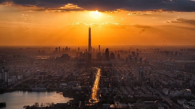 未来を象徴する太陽の光