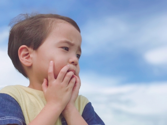 過干渉な親の行動とは?子供の性格はどうなる?過保護との違いも!のイメージ