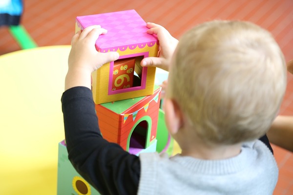 保育園のメリット・デメリット!親から離れることが子供に与える影響は?のイメージ