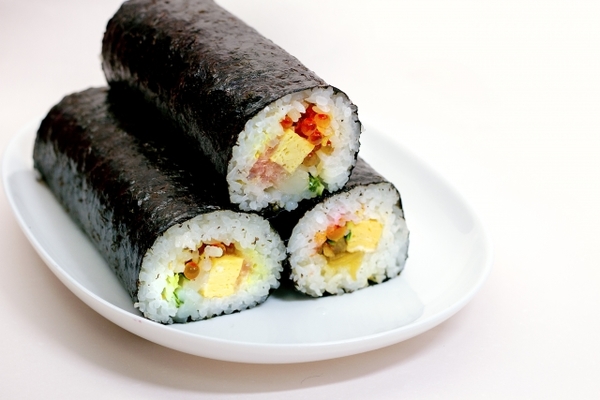 コストコの恵方巻きは海鮮がいっぱい入って超豪華!サイズや値段は?のイメージ