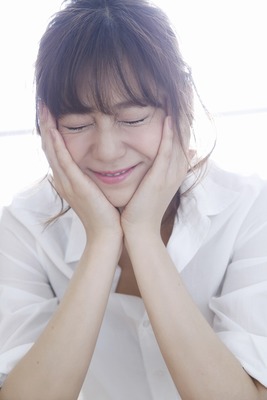 西内まりやは胸も巨乳?気になるカップ数やスリーサイズを画像で検証!のイメージ