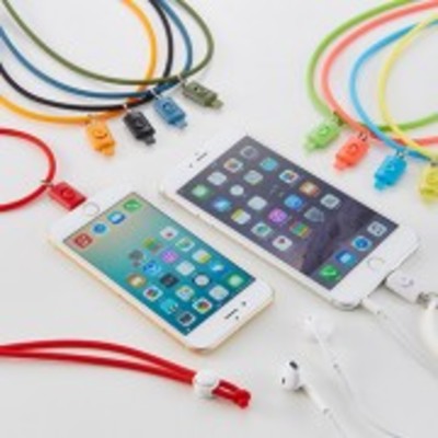 iPhone7にも対応!ストラップの付け方5選【ストラップホールの開け方】のイメージ