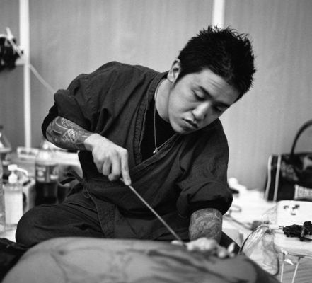 タトゥーは医者しか彫れない…裁判概要と闘う彫り師たちのイメージ