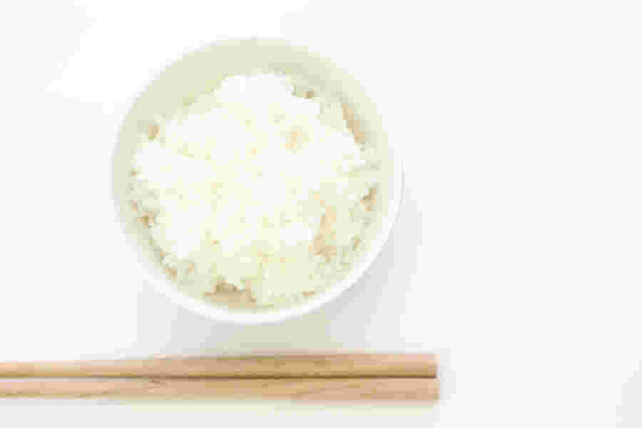 白ごはんと箸