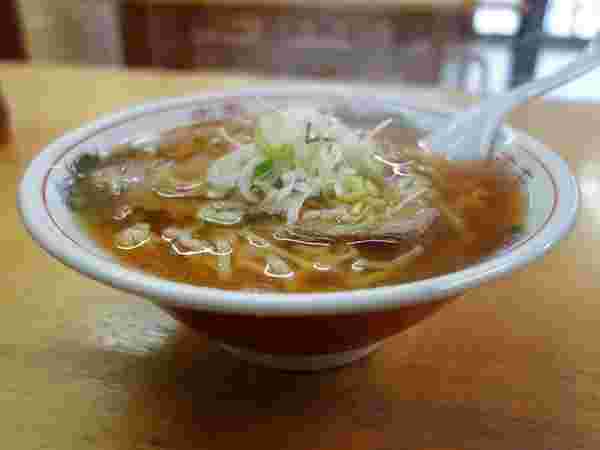松食堂のラーメン