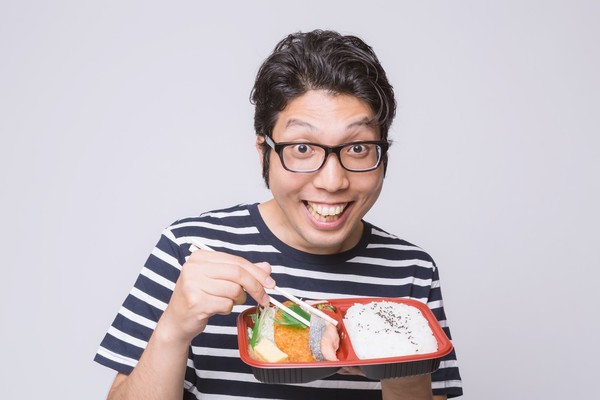 セブンイレブンの弁当メニュー低カロリーランキング!人気No.1はコレ!のイメージ