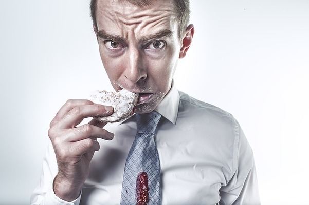 プライドを捨てる方法・捨て方13つ!無駄なプライドを捨てたい人必見!のイメージ