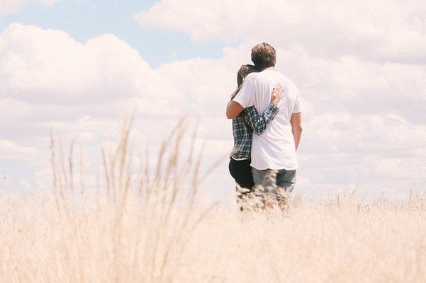 ぽっちゃり彼女と付き合う男性の心理!付き合うメリットとデメリットも紹介のイメージ